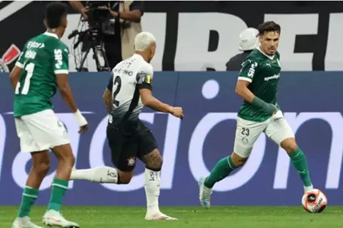 منافس الأهلي.. بالميراس يخسر بطولة باوليستا أمام كورينثيانز